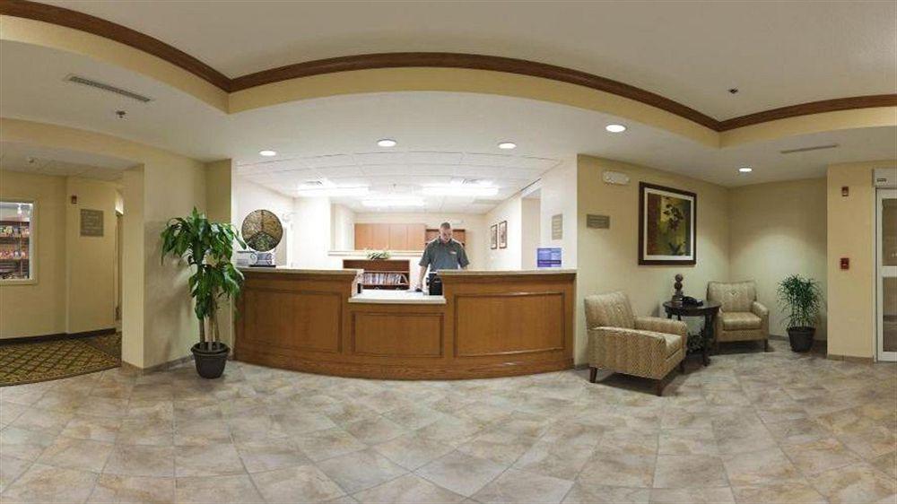 Candlewood Suites Kansas City Airport Εξωτερικό φωτογραφία