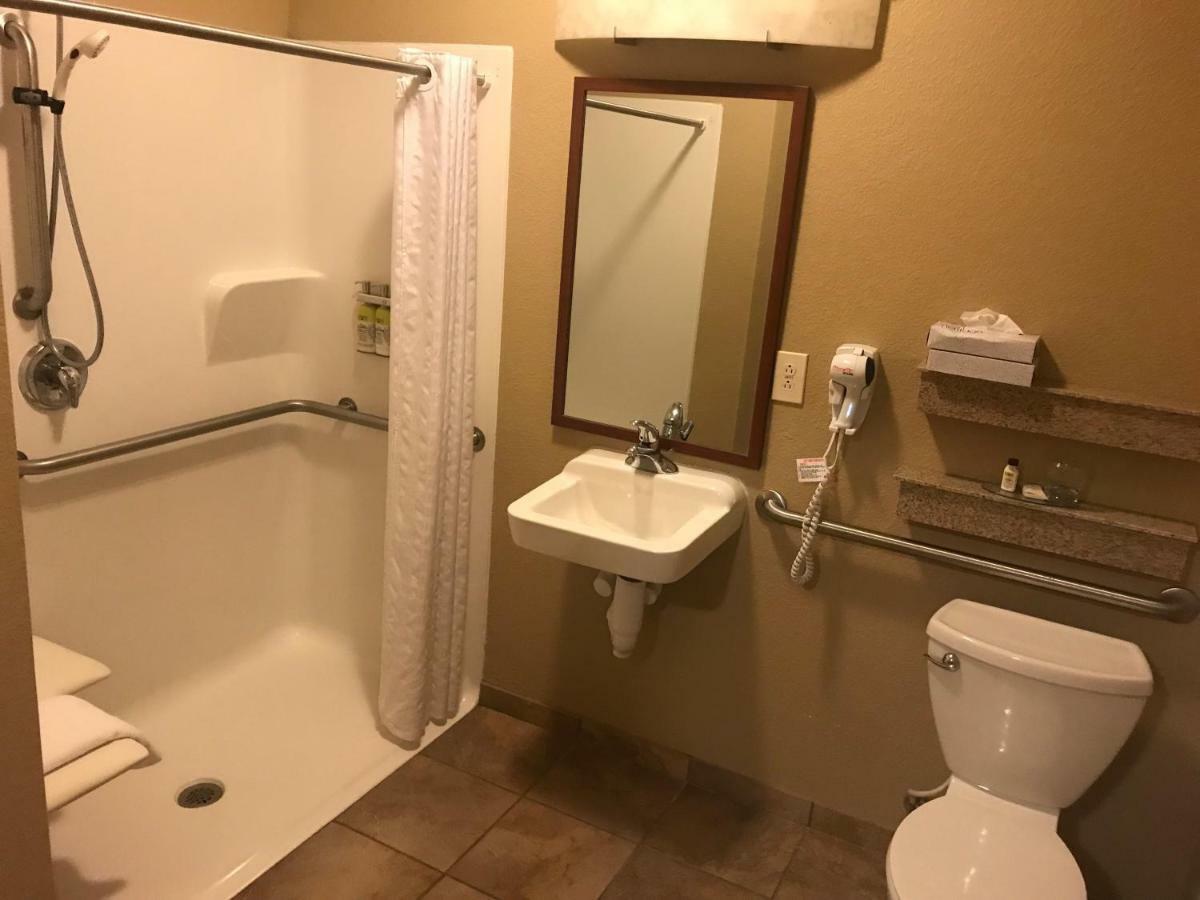 Candlewood Suites Kansas City Airport Εξωτερικό φωτογραφία