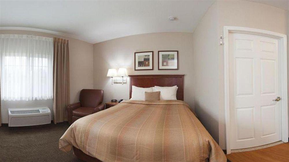 Candlewood Suites Kansas City Airport Εξωτερικό φωτογραφία