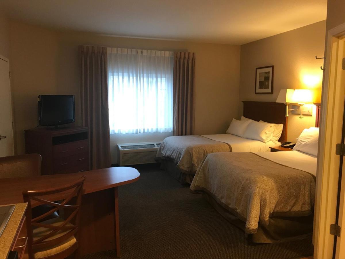 Candlewood Suites Kansas City Airport Εξωτερικό φωτογραφία