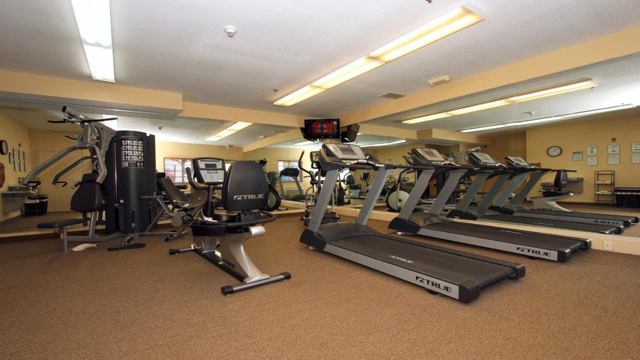 Candlewood Suites Kansas City Airport Εξωτερικό φωτογραφία